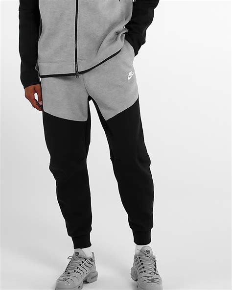 nike sportswear tech fleece joggers